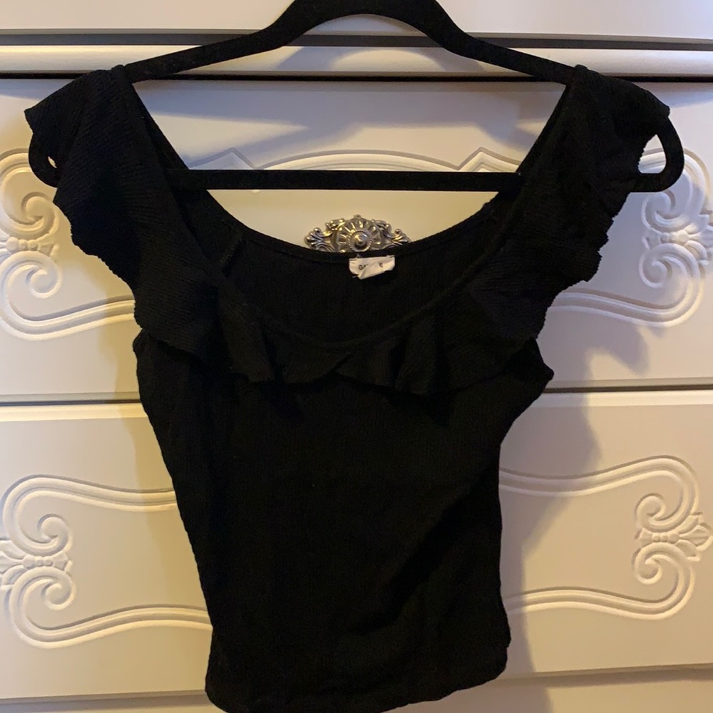Black ruffled crop top